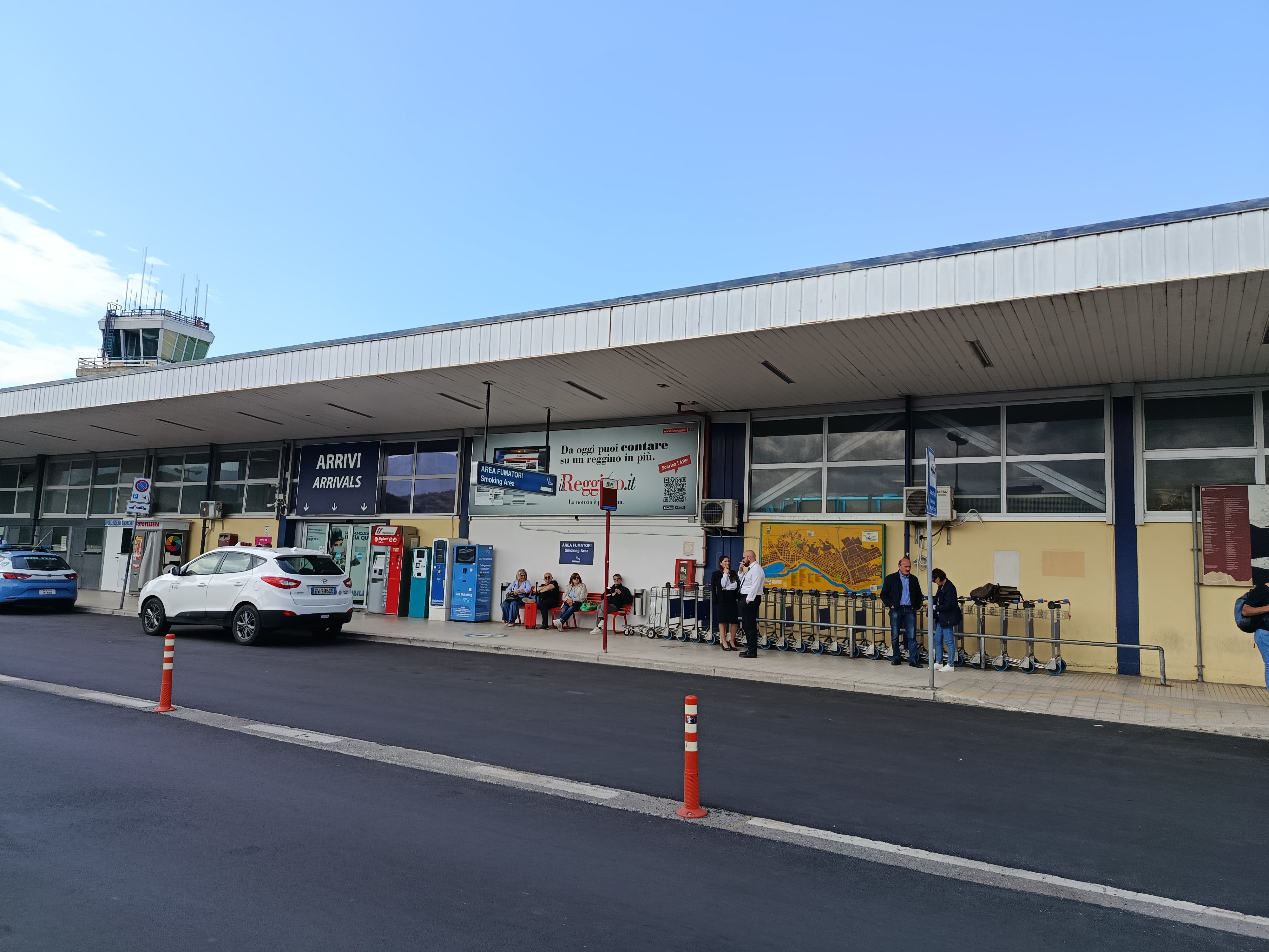 aeroporto tito minniti ()
