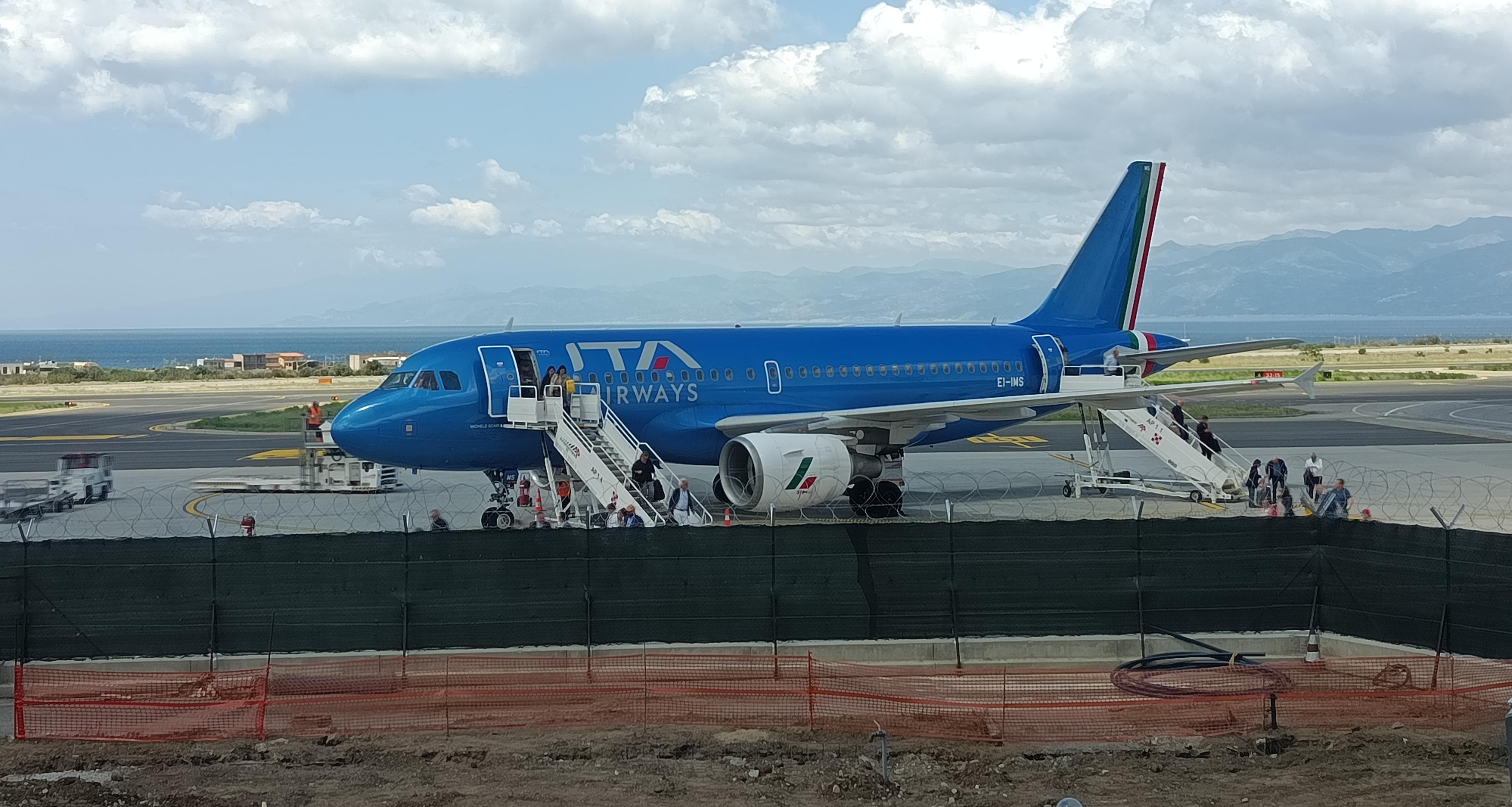 aeroporto tito minniti Ita airways