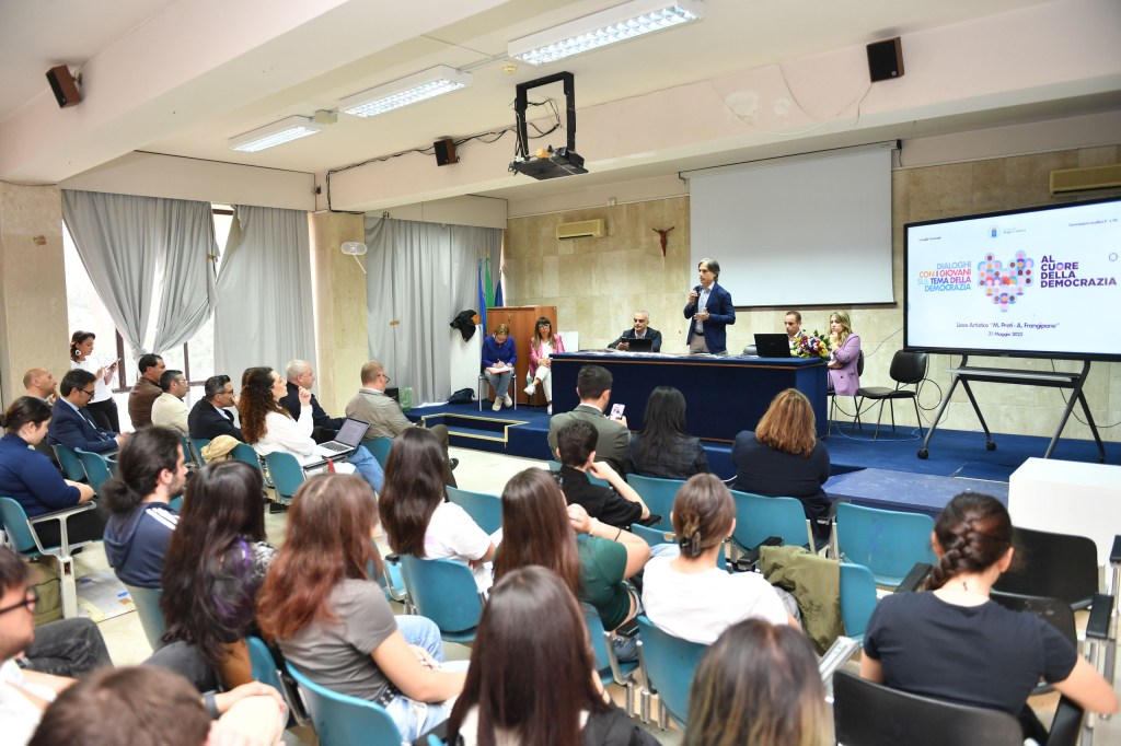 commissione liceo artistico frangipane