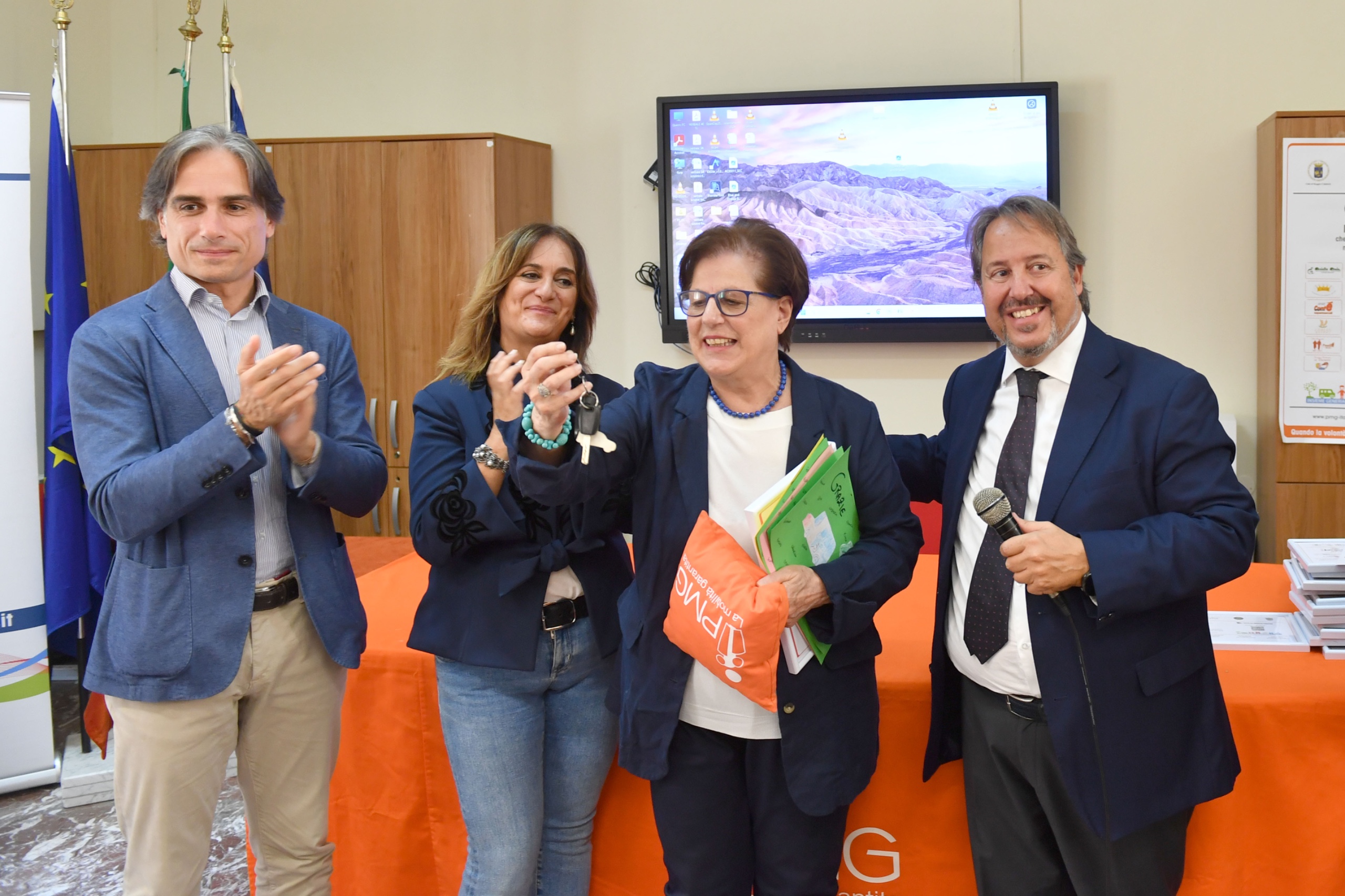 consegna pullmino agi