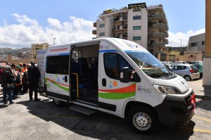 consegna pullmino agi