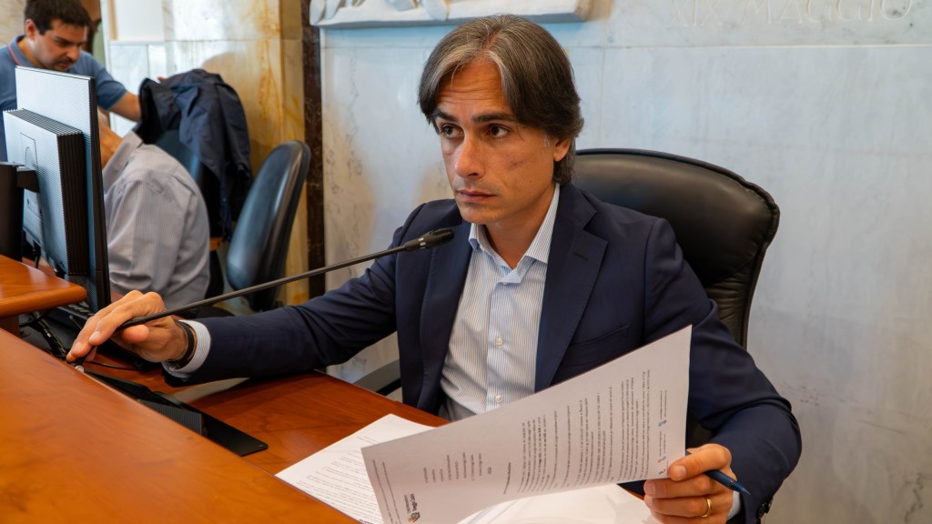 Reggio, ok dal consiglio metropolitano a interventi di edilizia scolastica e sportiva