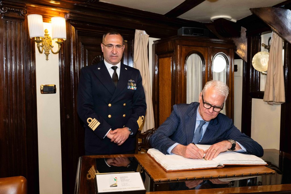 ministro zangrillo vespucci