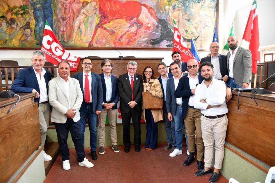 Falcomatà al fianco della Cgil per il Referendum sul lavoro: ‘Cinque sì per un’Italia più giusta’