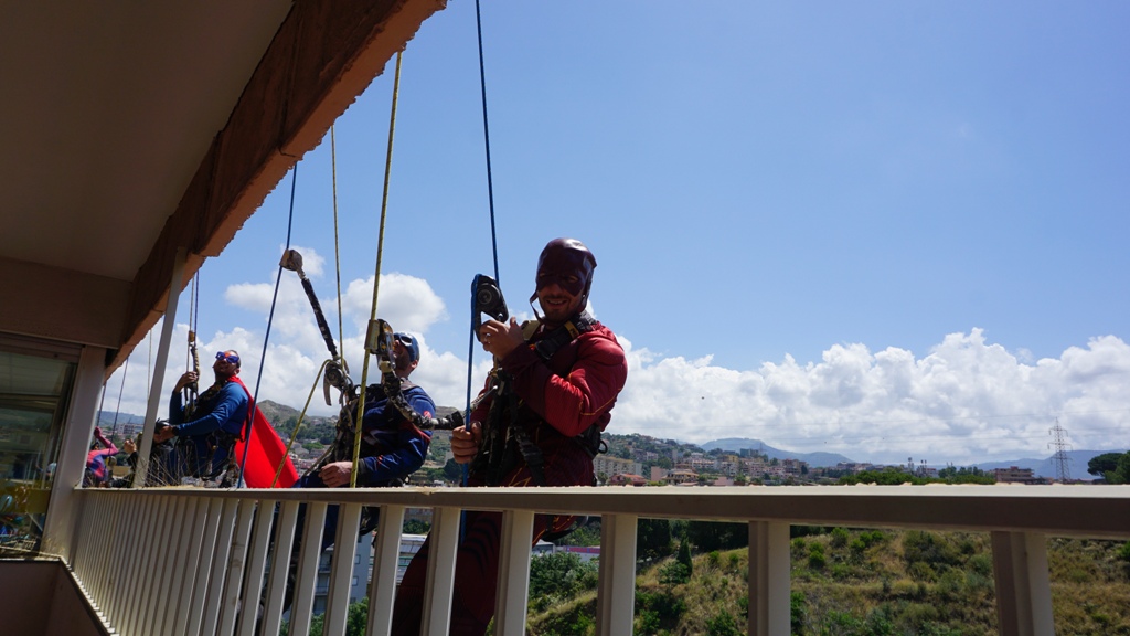 supereroi acrobatici ()