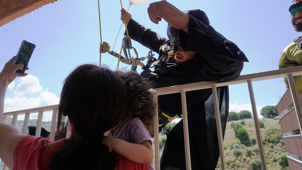 supereroi acrobatici ()