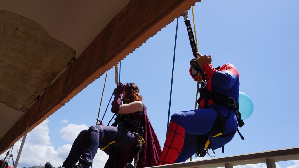 supereroi acrobatici ()