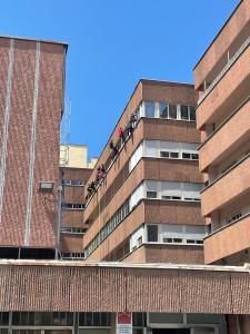 supereroi acrobatici ()