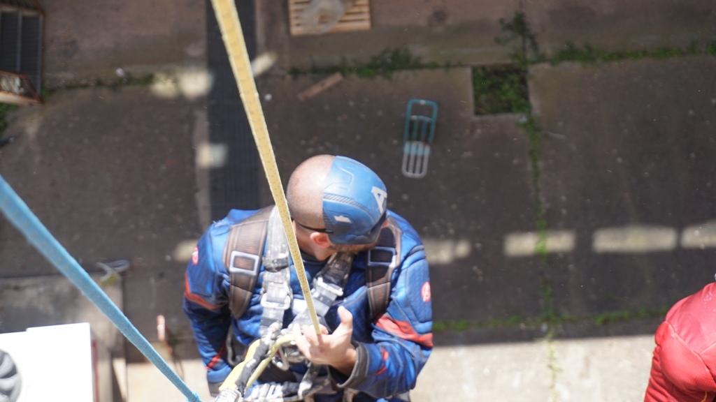 supereroi acrobatici ()