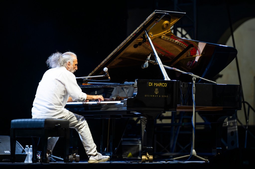 Stefano Bollani live
