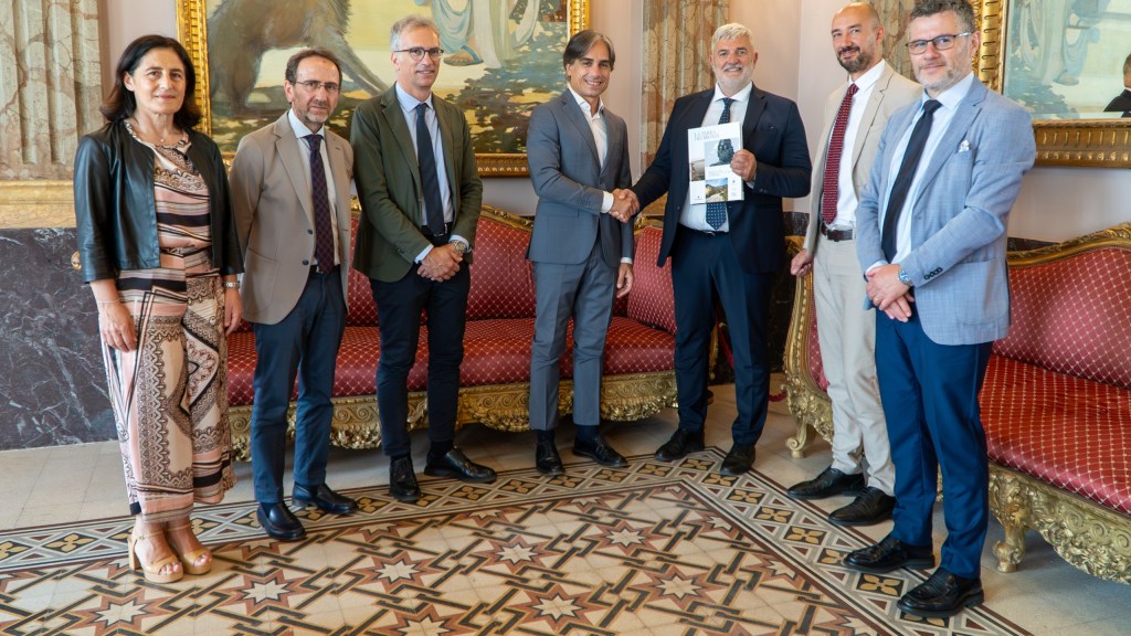 Camera di commercio ()