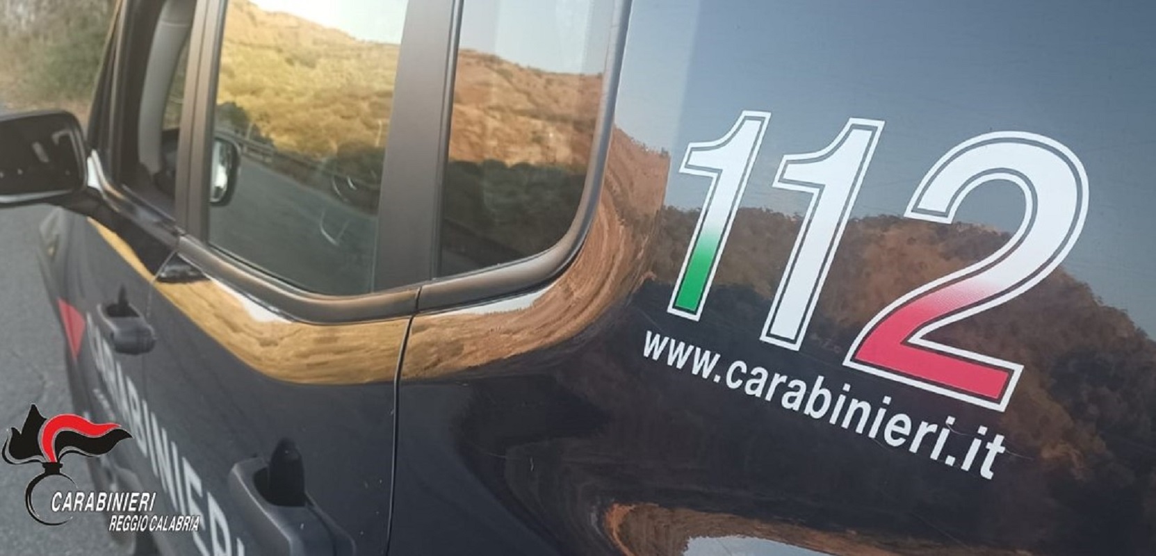 Carabinieri macchina