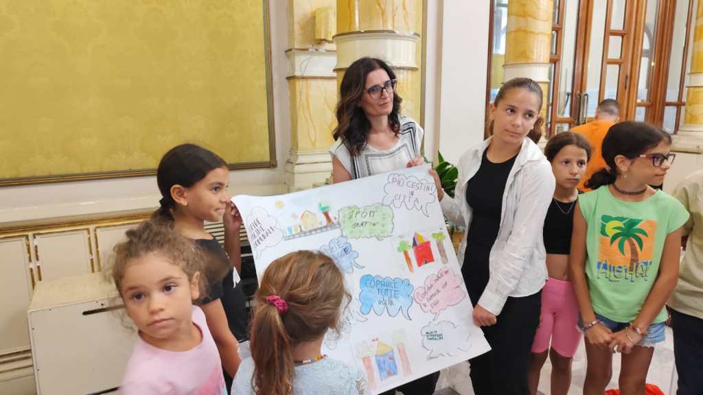 Reggio, i bambini dell’Hub Famiglia in visita a Palazzo San Giorgio