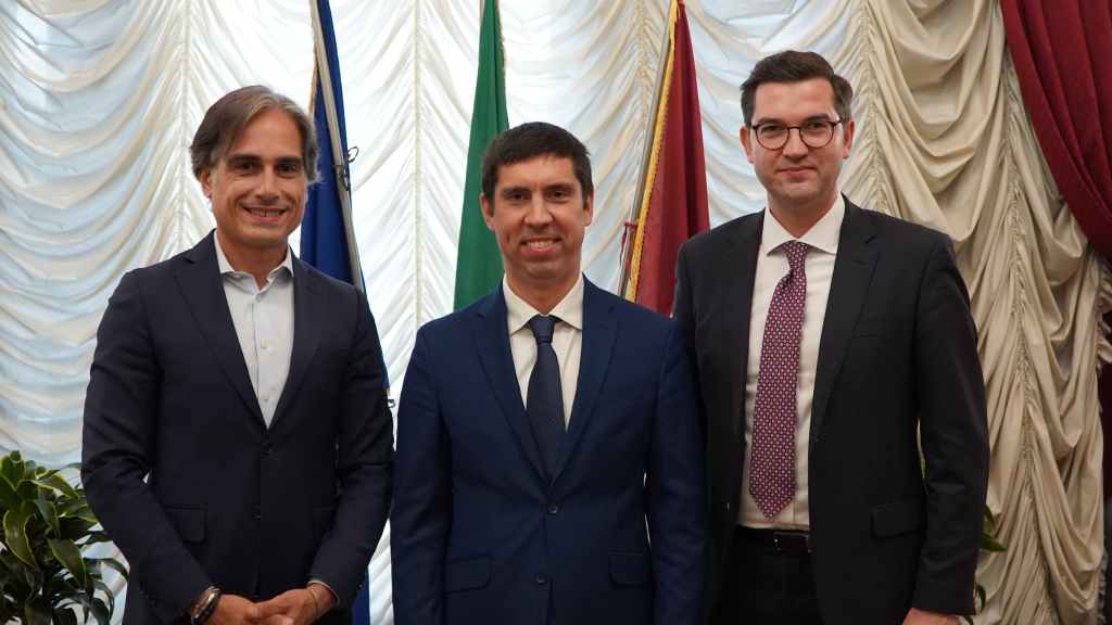 Visita Moldova ()