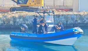 Gommone polizia locale