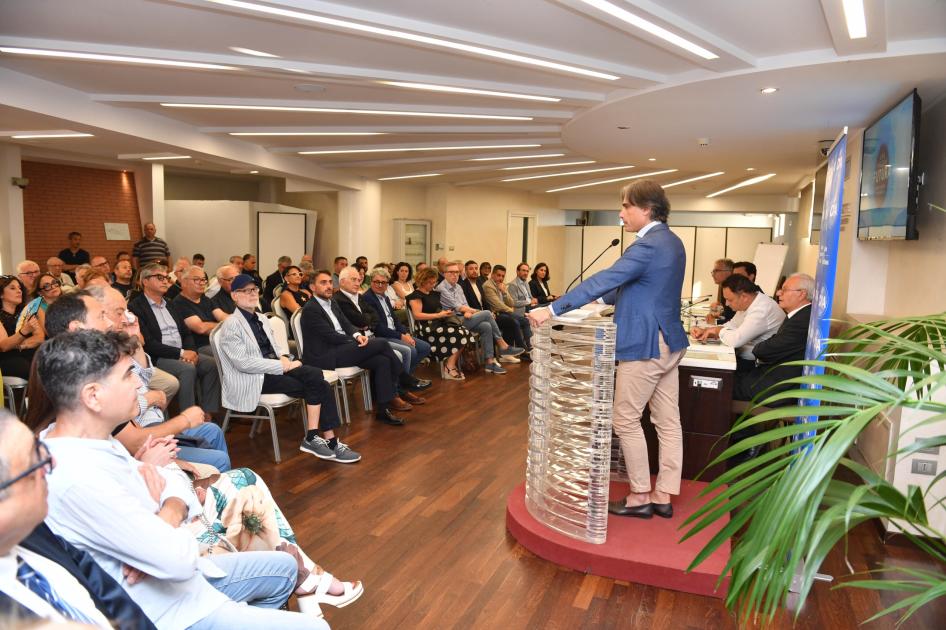 Reggio, Falcomatà all’assemblea CNA: ‘Sui borghi investimenti per artigianato e tradizione’