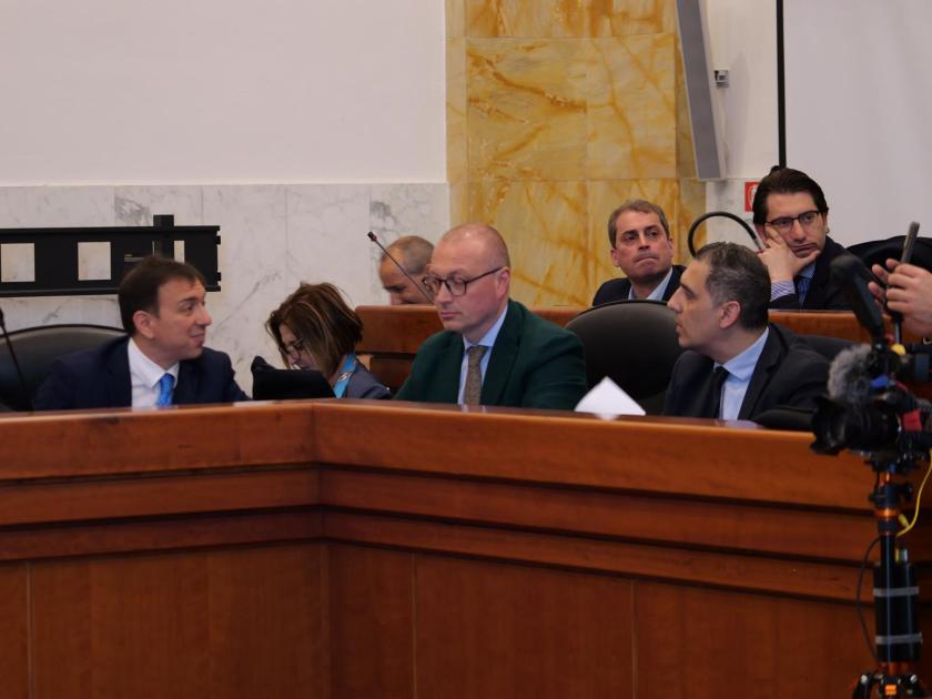 Crisi al Comune, i gruppi Red e Dp: ‘Urgente un tavolo di maggioranza’