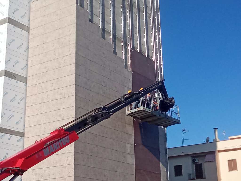 parete ventilata soseteg hotel mercury