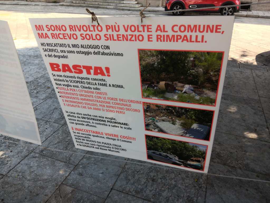 protesta crucitti rione marconi ()