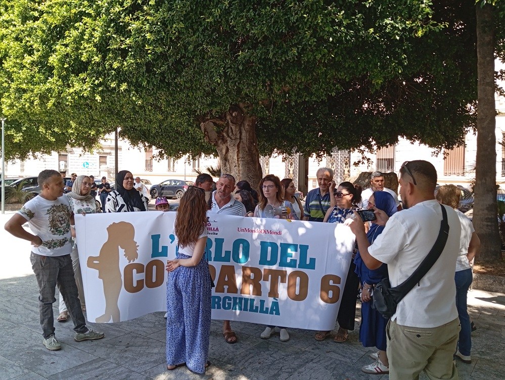 Comparto 6, protesta delle associazioni “Noi Siamo Arghillà” e “Un Mondo di Mondi”