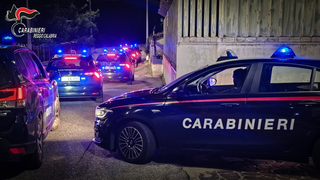 Carabinieri f