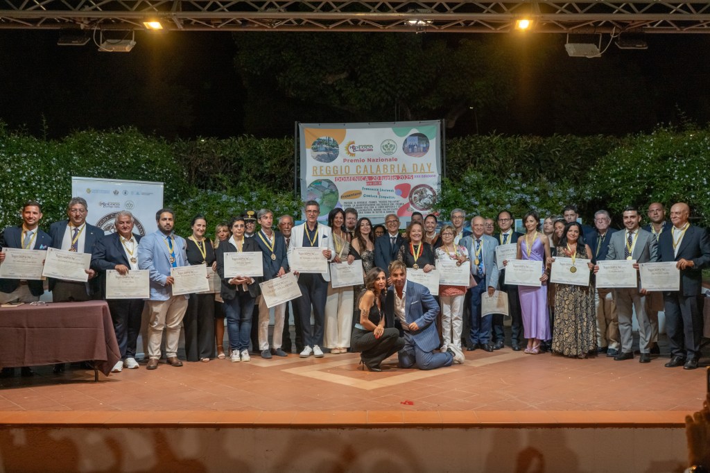 Foto Gruppo Premiati Premio Reggio Calabria Day ed