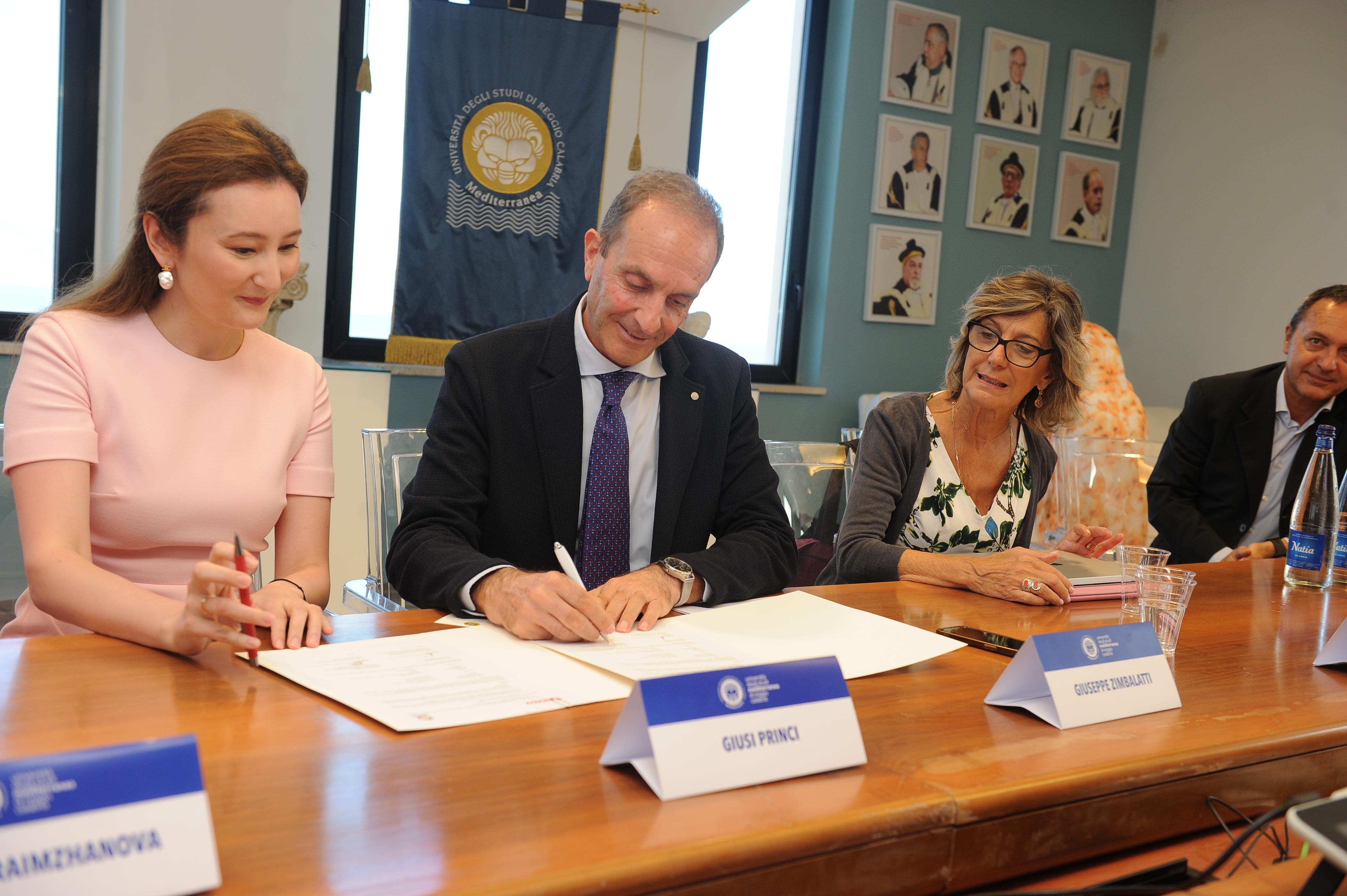 UniRC firma