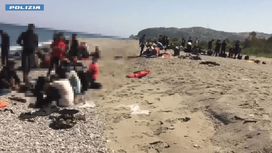 arresti migranti