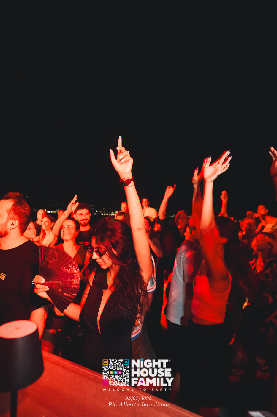 barbaratuckercalaviola ()