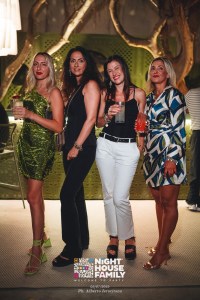 barbaratuckercalaviola ()