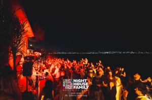 barbaratuckercalaviola ()