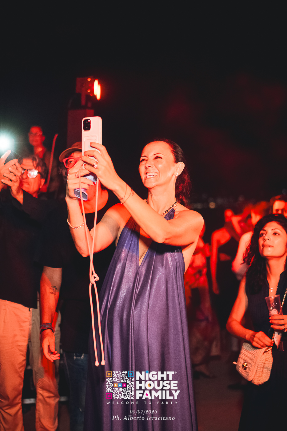 barbaratuckercalaviola ()