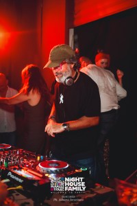 barbaratuckercalaviola ()