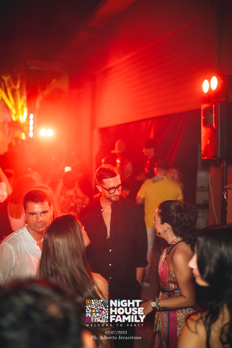 barbaratuckercalaviola ()