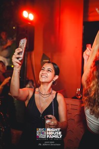 barbaratuckercalaviola ()