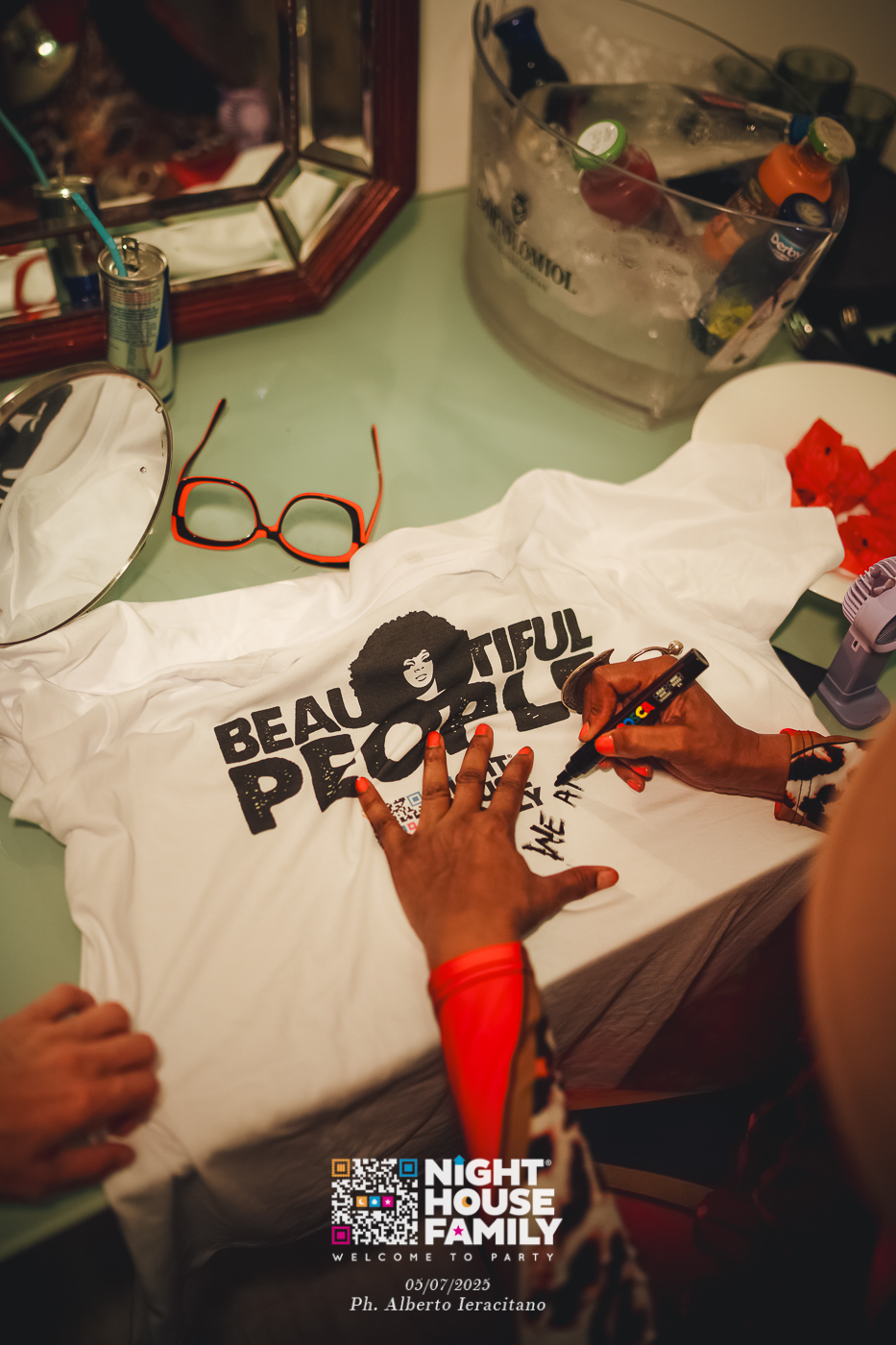 barbaratuckercalaviola ()