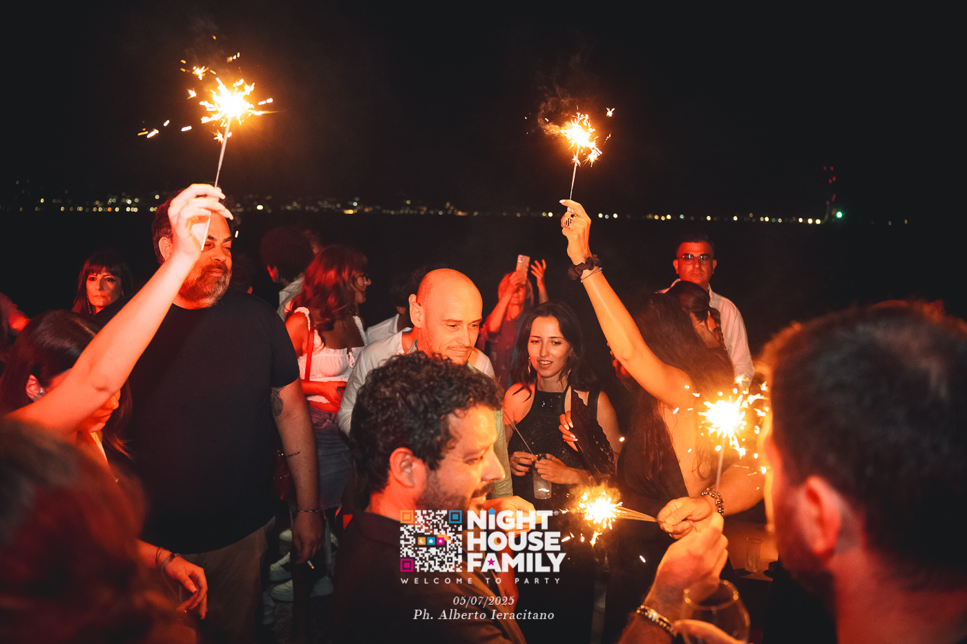 barbaratuckercalaviola ()