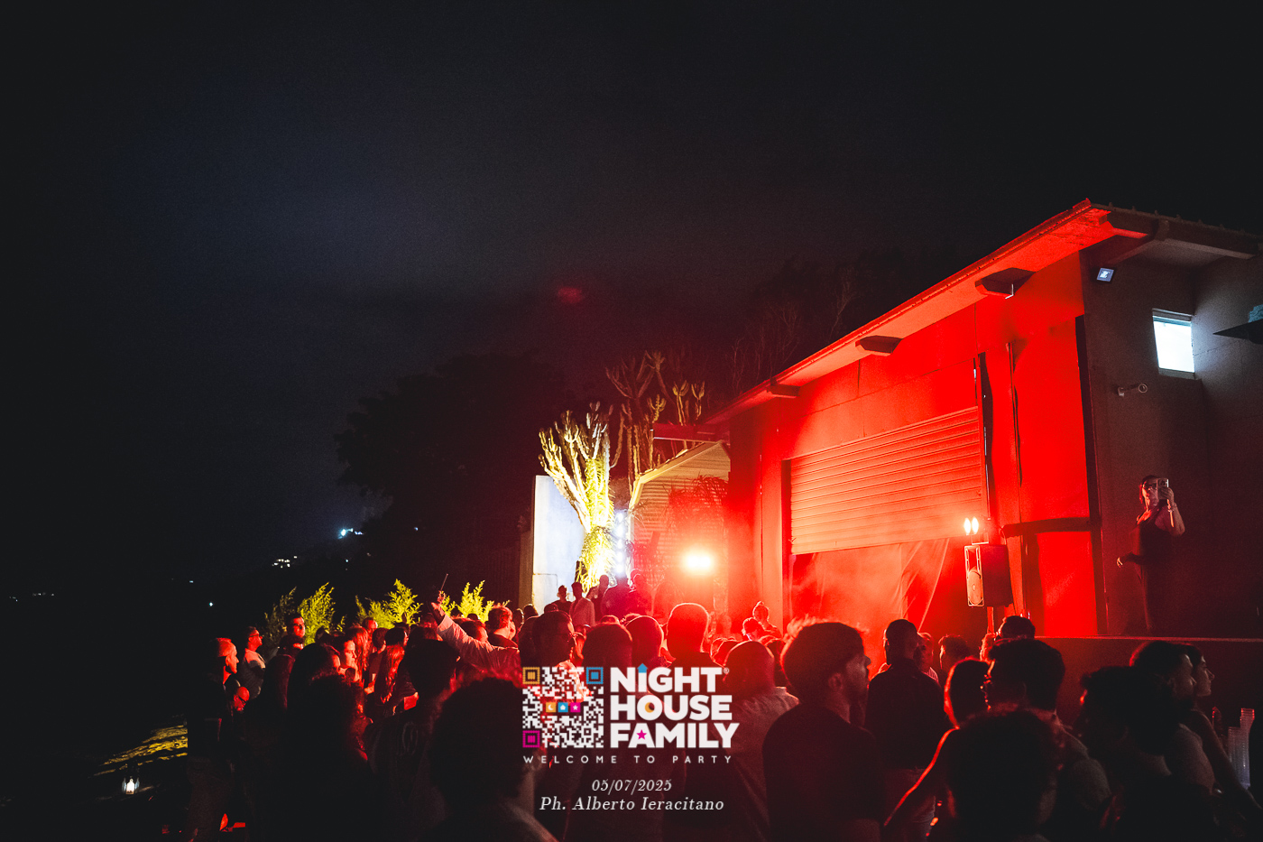 barbaratuckercalaviola ()