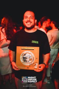 barbaratuckercalaviola ()