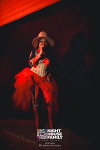 barbaratuckercalaviola ()