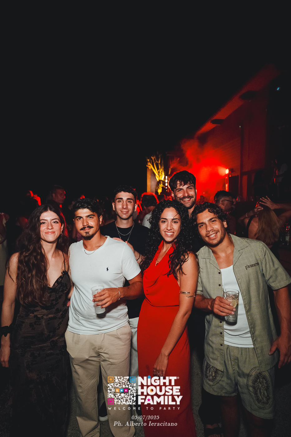 barbaratuckercalaviola ()