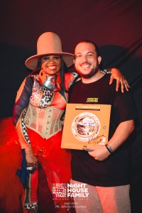 barbaratuckercalaviola ()