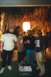 barbaratuckercalaviola ()