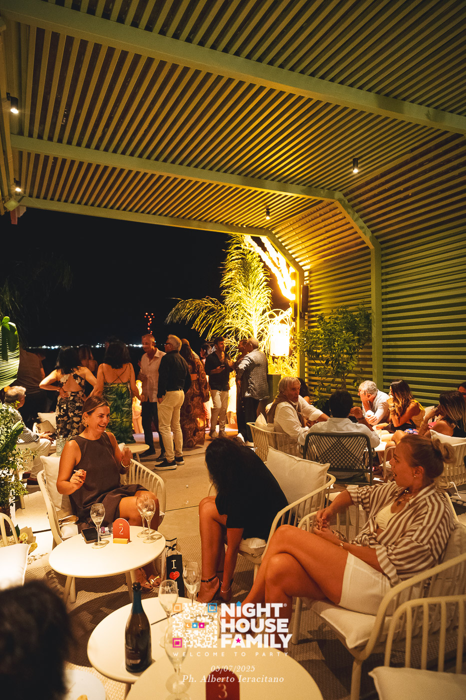 barbaratuckercalaviola ()