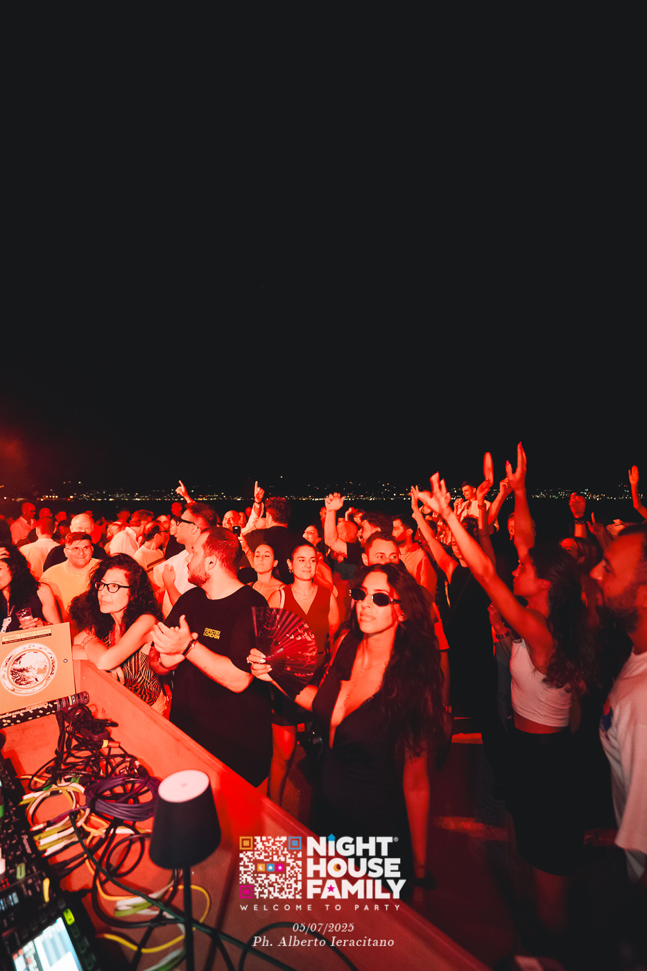 barbaratuckercalaviola ()