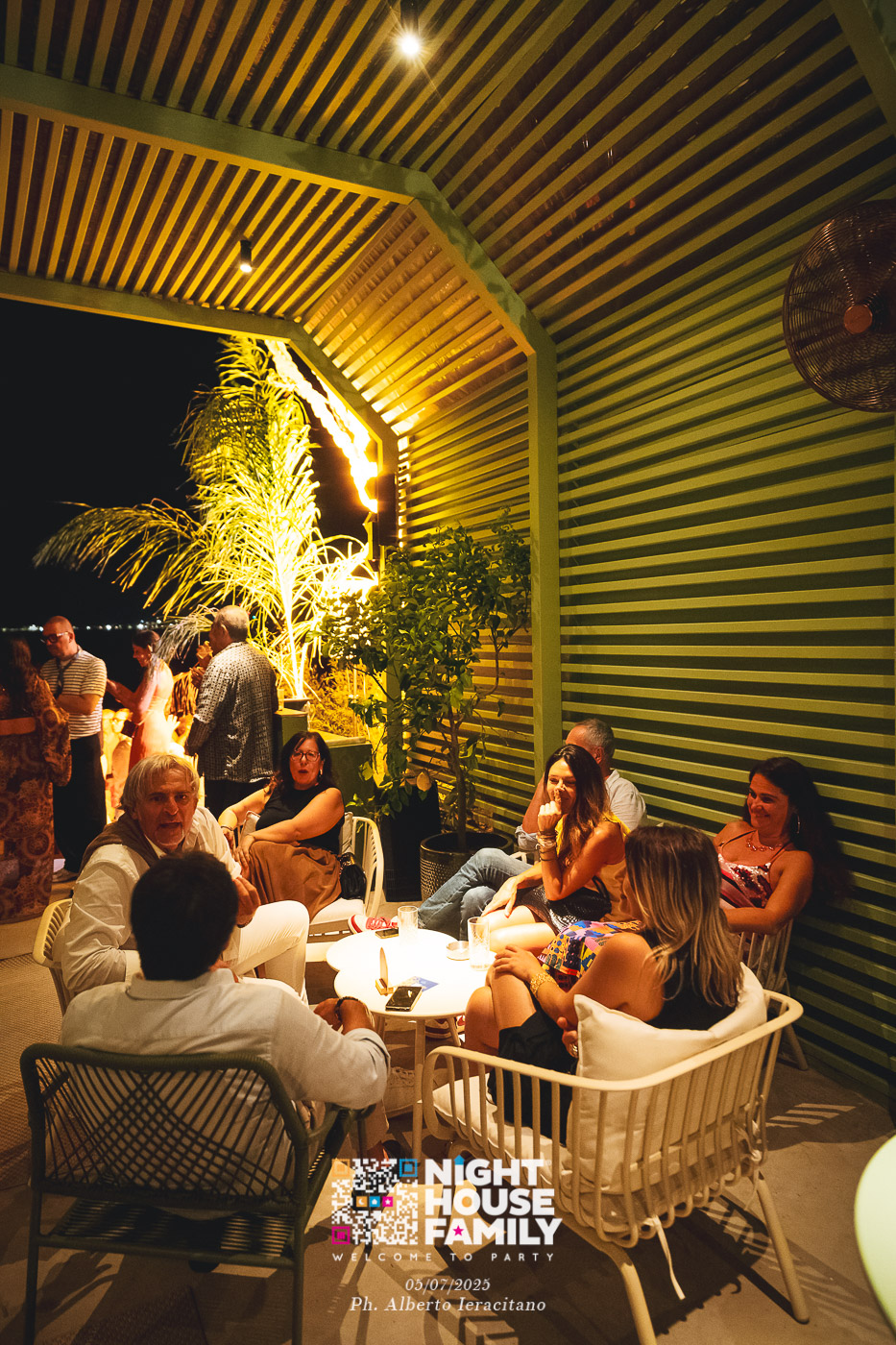 barbaratuckercalaviola ()