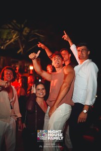 barbaratuckercalaviola ()