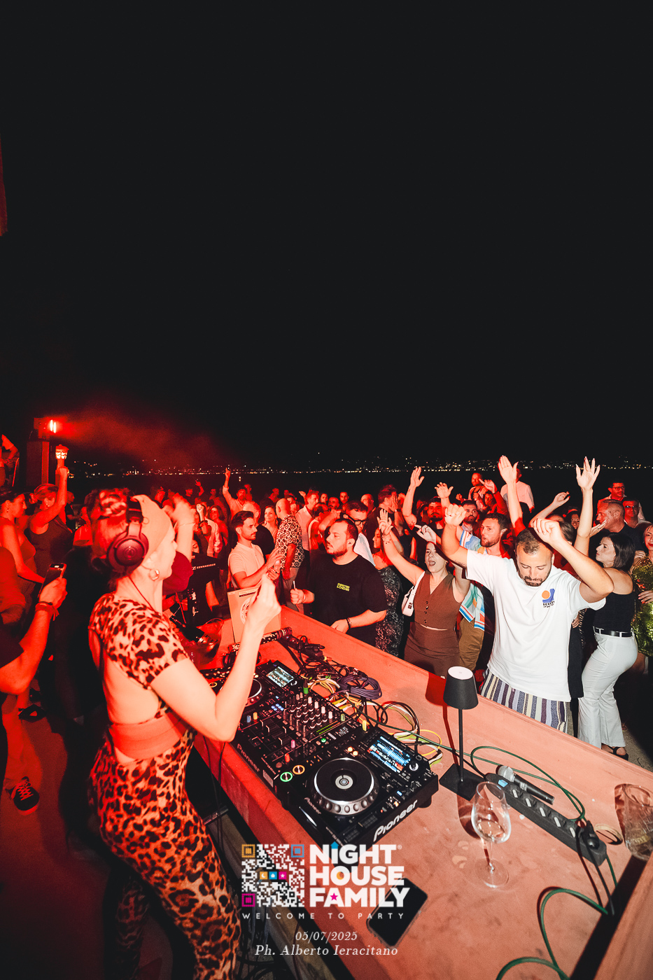 barbaratuckercalaviola ()