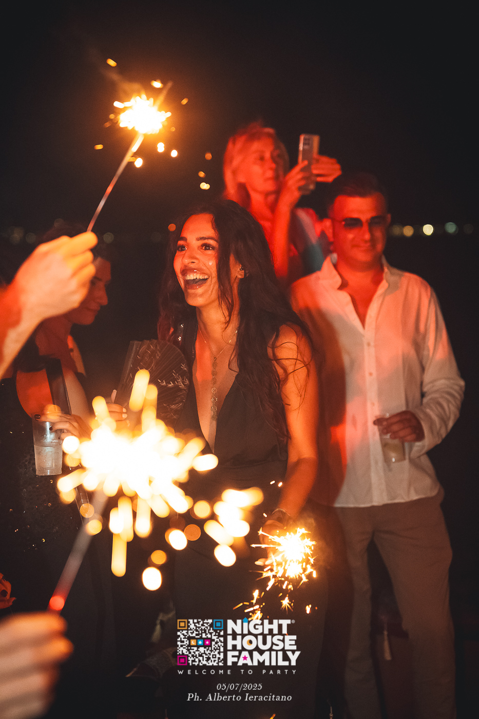 barbaratuckercalaviola ()