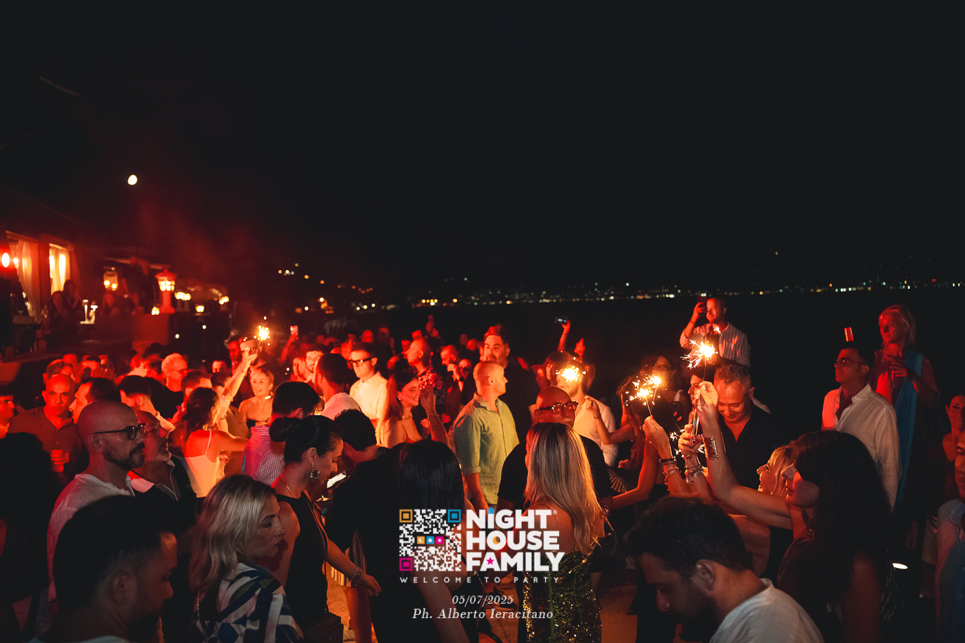 barbaratuckercalaviola ()